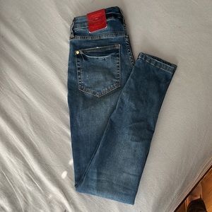 NWT Jennifer Lopez - Skinny Mid Rise -Size 2